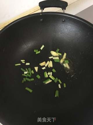 姜葱炒海蟹的做法步骤：4