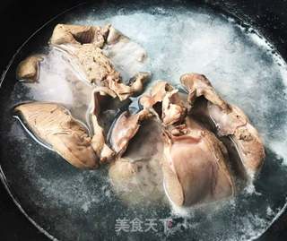 卤猪心的做法步骤:3