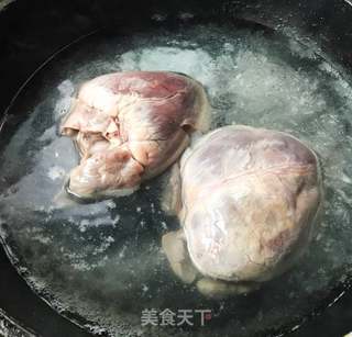 卤猪心的做法步骤:2