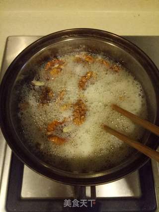 糖炒核桃的做法步骤:2