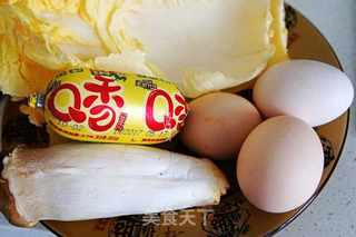 白菜杏鲍菇鸡蛋馅水饺的做法步骤:2