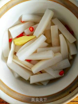 爽口萝卜的做法步骤:2