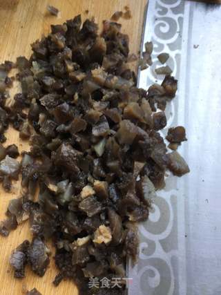 西兰花嫩芽海参肉包的做法步骤:2