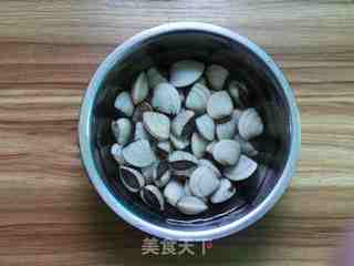 紫菜虾皮白贝丝瓜汤的做法步骤:3