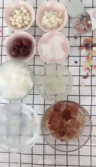 雪燕滋补甜品的做法步骤:7