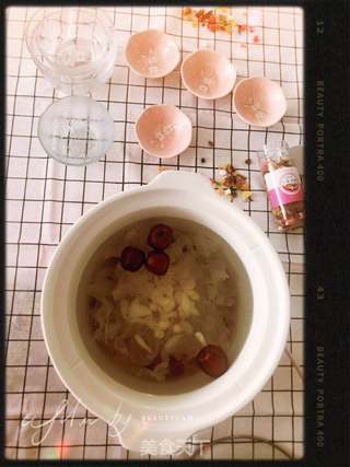 雪燕滋补甜品的做法步骤:8