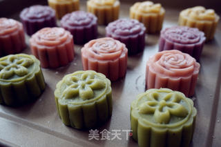 果蔬桃山月饼的做法步骤:11