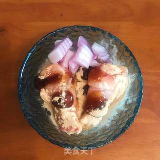 土豆烤鸡翅腿的做法步骤:2