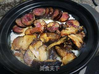 【兔子爱厨房·中秋家宴】砂锅腊味饭的做法步骤:6