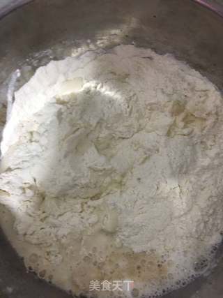 西葫芦肉发面馅饼的做法步骤:2