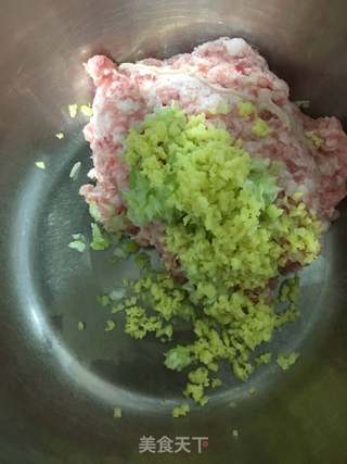 西葫芦肉发面馅饼的做法步骤:5