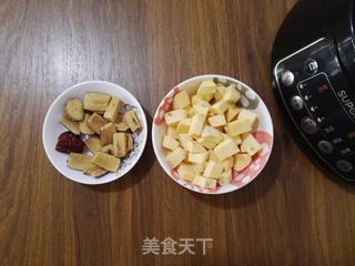 桃胶番薯红枣羹的做法步骤:2