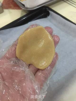 五仁月饼的做法步骤:6