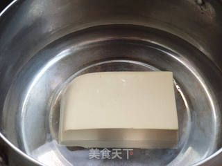 脆皮豆腐 的做法步骤:2