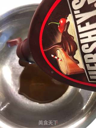 巧克力椰蓉奶酪蔓越莓月饼的做法步骤:9