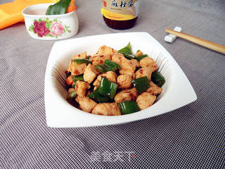 麻辣鸡丁的做法步骤:11