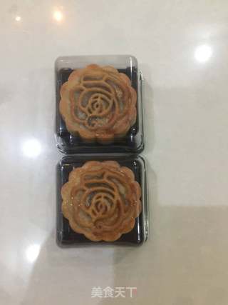 红豆沙蛋黄月饼的做法步骤:18