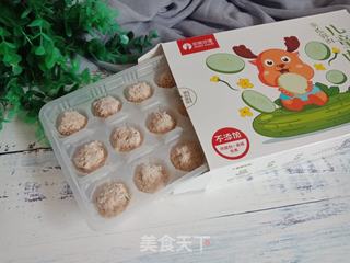 黄瓜肉丸青菜粥的做法步骤:2