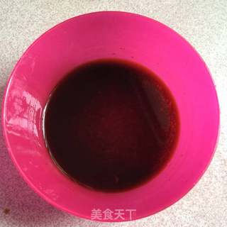 糖醋大虾的做法步骤:5