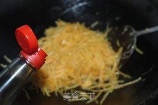 糖醋红薯丝的做法步骤：6