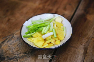 葱姜炒螃蟹的做法步骤:6
