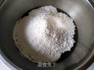 椰蓉蔓越莓月饼的做法步骤:7