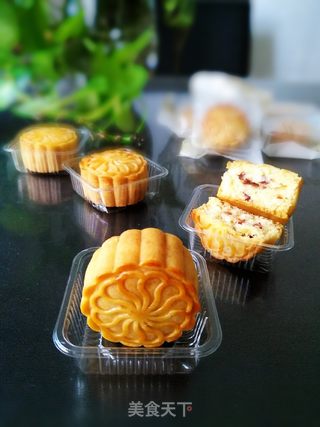 椰蓉蔓越莓月饼的做法步骤:20