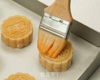 广式月饼的做法步骤:21