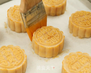 广式月饼的做法步骤:22