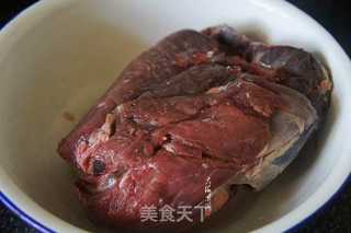 鸵鸟肉小笼灌汤包的做法步骤:2