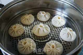 鸵鸟肉小笼灌汤包的做法步骤:8
