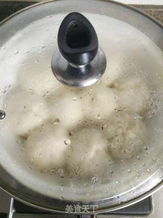 香菇腊肉生煎包的做法步骤:10