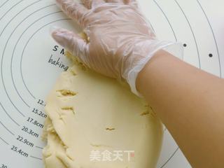 五仁月饼的做法步骤:7