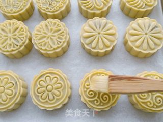 五仁月饼的做法步骤:14