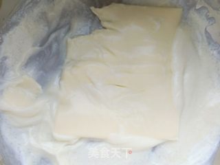 奶黄流心月饼的做法步骤：3