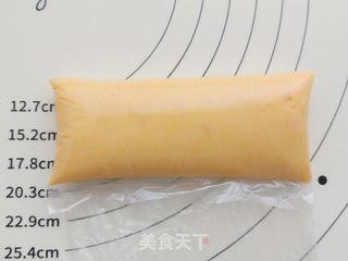 奶黄流心月饼的做法步骤：5