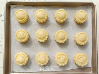 奶黄流心月饼的做法步骤:25