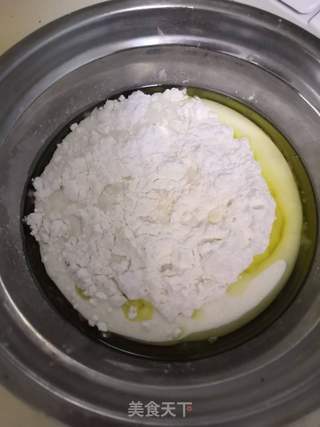 紫薯馅双色冰皮月饼的做法步骤:2