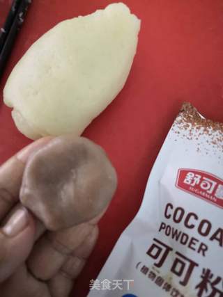 紫薯馅双色冰皮月饼的做法步骤:7