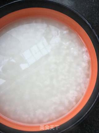 青菜肉末鲍鱼粥的做法步骤:2