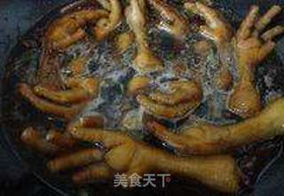 麻辣糯香凤爪的做法步骤:4