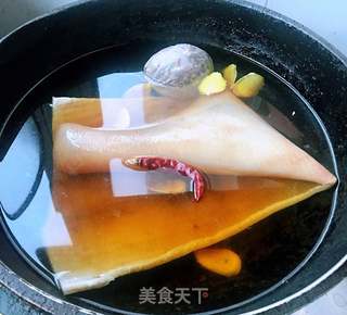 卤猪皮麻辣拌的做法步骤:4