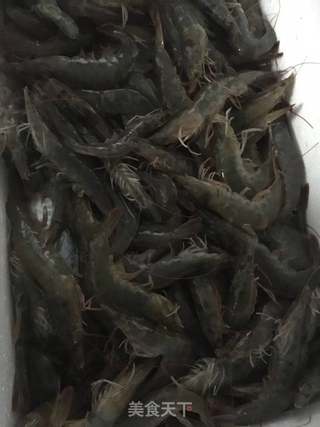 茄汁开背虾的做法步骤：1