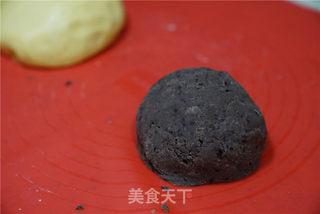 南瓜豆沙月饼(蒸制版)的做法步骤:4