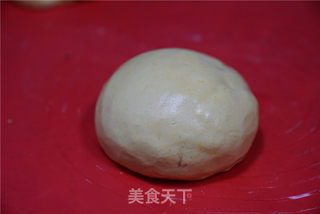 南瓜豆沙月饼(蒸制版)的做法步骤:6