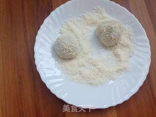 椰蓉芝麻圆的做法步骤:5