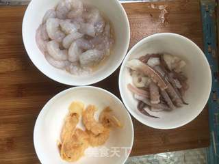 海鲜粉丝煲的做法步骤：1