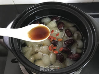 桂圆红枣雪梨的做法步骤:8