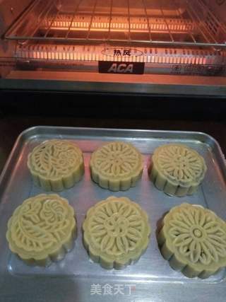 黑芝麻五仁月饼的做法步骤:7