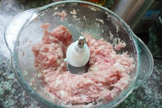 肉末玉米胡萝卜饺子的做法步骤:4